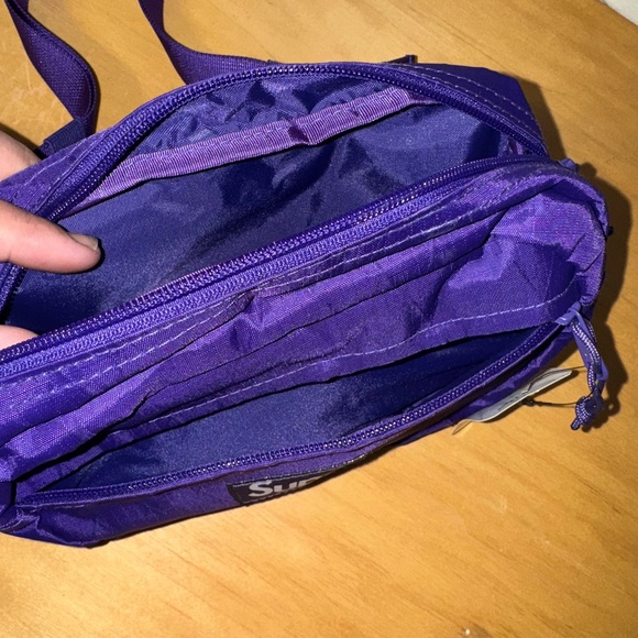 Supreme Purple crossbody - Picture 5 of 6